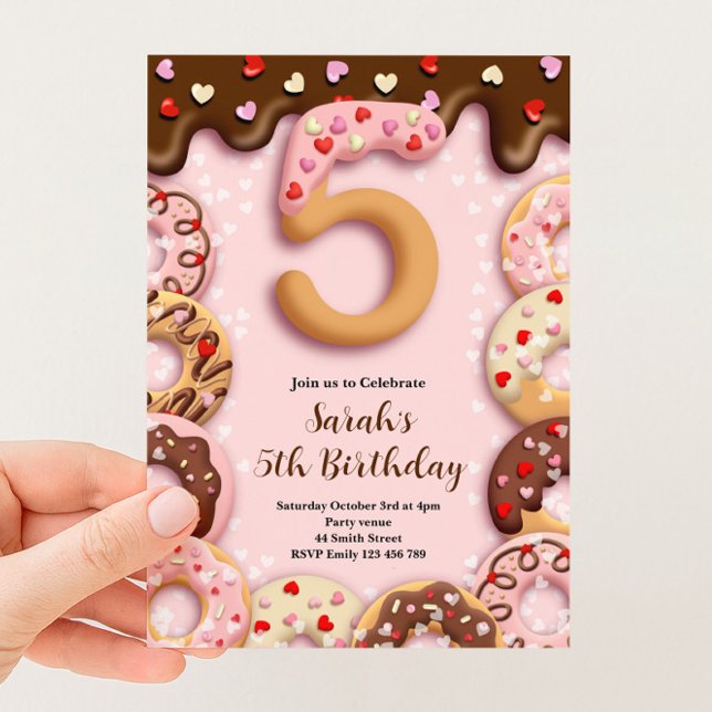 5:e Donut Födelsedags Flickor Inbjudan (Skapare uppladdad)