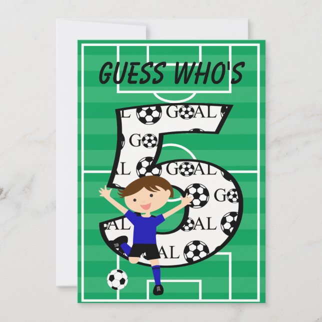 5:e födelsedag Blå och svart fotboll mål v2 Inbjudningar (Framsida)