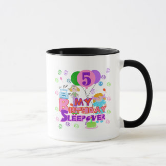 5:e födelsedag Sleepover Tshirts och gåvor Mugg