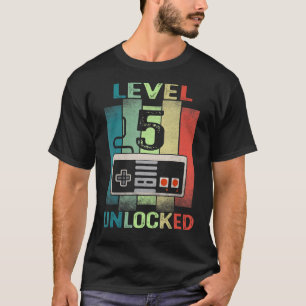 5:e födelsedagspojknivå 5 Olåst videospelare 5 år T Shirt