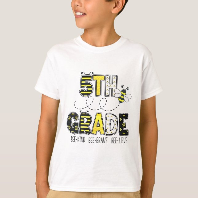 5:e klass Bee tema tillbaka till skolan för barn  T Shirt (Framsida)