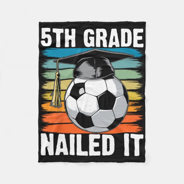 5:e klass Nailed It Fotboll Ll Examen Lock Retro Fleecefilt (Framsidan)