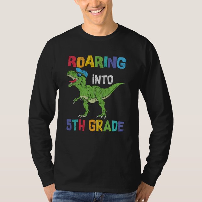 5:e klassens dinosaurie första skoldagspresent til t shirt (Framsida)