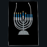 5:e Natten Hanukkah Glitter Medium Gift Bag<br><div class="desc">Hanukkah 2022 börjar på kvällen Söndag den 18 december och slutar på kvällen måndagen den 26 december</div>