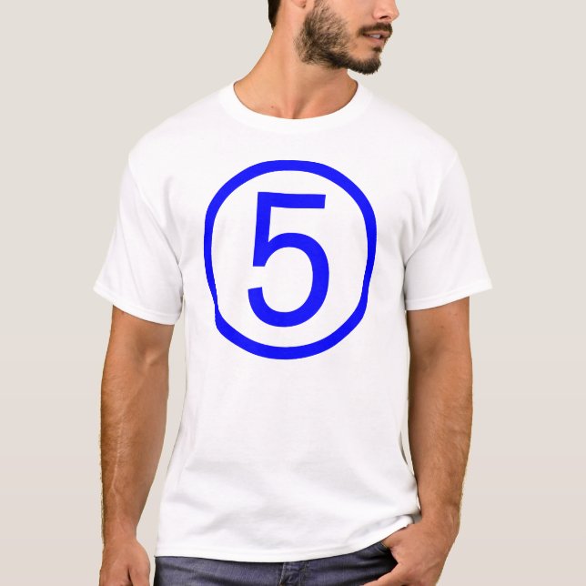 5, nummer fem tee (Framsida)