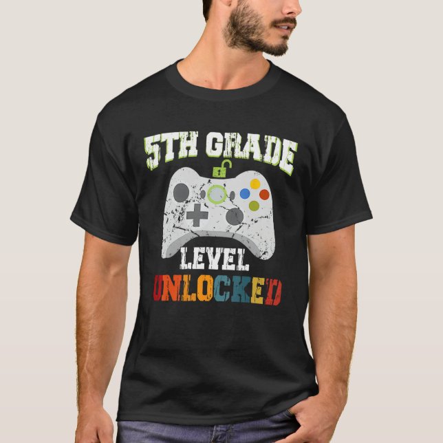 5TH Fifth Grade Unlocked Level Up Game Back To Sch T Shirt (Framsida)