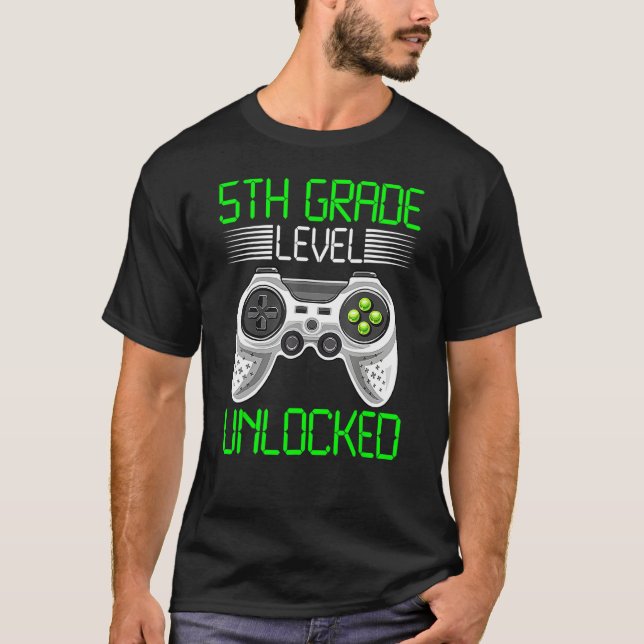 5th Grade Level Unlocked Video Game Back To School T Shirt (Framsida)