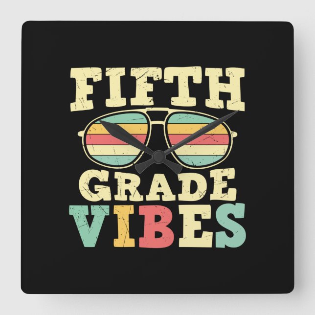 5th Grade Teacher Fifth Grade Vibes Fyrkantig Klocka (Framsida)