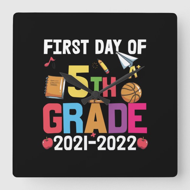 5th Grade Teacher First Day Of 5th Grade Fyrkantig Klocka (Framsida)