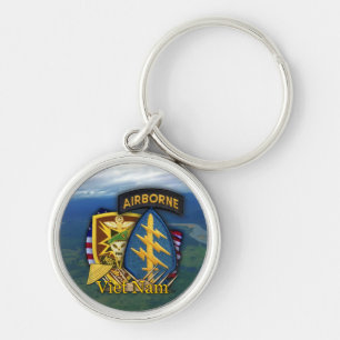 5th speciella styrkor görar grön baskermacvsog rund silverfärgad nyckelring