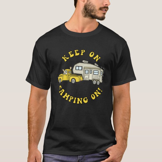 5th wheel KEEP ON CAMPING ON Camper Hippie T Shirt (Framsida)