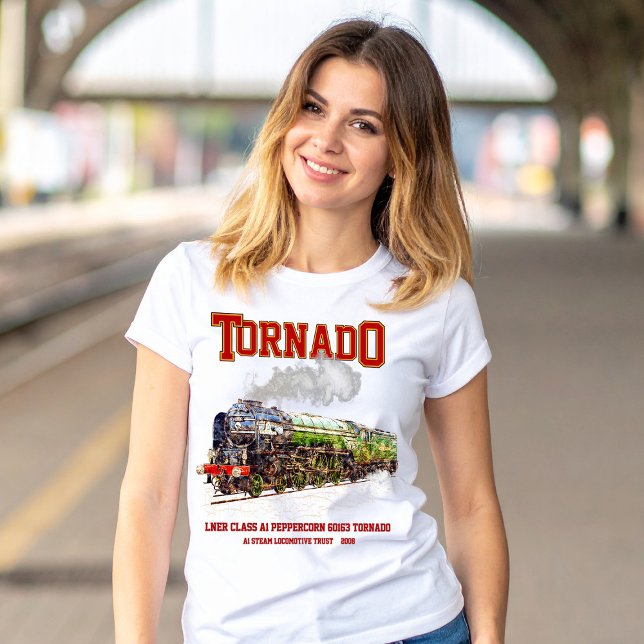 60163 Tornado Vintage Tåg-lok T Shirt (Tornado Vintage Steam Train English Locomotive. Womens Basic T-Shirt)