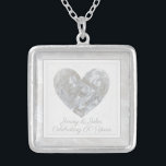 60:e diamanten på bröllop-årsdagen av anpassningsb silverpläterat halsband<br><div class="desc">Elegant 60:e årsdagen av personligen bröllop halsband med diamanthjärtkonstruktion. perfektens gåva för ett make till ge och hans fru när de firade sin diamanters bröllop-årsdag för barn till ge till deras morsa. halsbandet kan anpassas för att visa namnen på mannen och frun. I meddelandet står det: "Firar 60 år". Detta...</div>