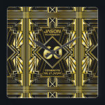 60:e födelsedag Art Deco Guld Black Underbar Gatsb Fyrkantig Klocka<br><div class="desc">Fira din milstolpe-födelsedag i stil med denna unika Art Deco-stil,  Underbara Gatsby-inspirerad design med geometriska former i ljusa guld över svart bakgrund. En elegant,  klassig,  könsneutral perfekt för att hedra minnet av denna speciella födelsedag med den jazzinfusade smaken av de roande tjuvårdarna.</div>