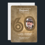 60:e födelsedag - fotoinbjudan inbjudningar<br><div class="desc">Fira i stil med denna grymma bakgrundsinbjudan i golder och sola med ett snyggt nummer 60. Nollpunkten är utklippt och bildar ett fotofönster för ditt favoritfoto.Designad av Freepik). br/>Kortet är enkelt att anpassa med din text, ditt teckensnitt och ditt teckensnitt färg.() Inte exakt vad du är tittar för? Alla våra...</div>