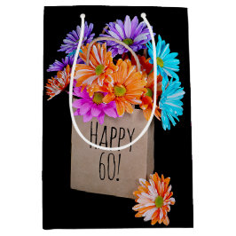60:e födelsedagsdagen Daisy Bouquet i Papper bag