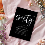 60:e vita på svart Födelsedagsfest Modern skrift Inbjudningar<br><div class="desc">Denna moderna, vita, svarta design har ord "sextio" i ett skript stil-kalligrafi och en elegant, modern typografi som består av klassisk serif typsnitt. Inbjudningarna går tillbaka till en känslig upprepande triangel mönster i svart och kromatiskt grått. Lämplig för manar eller kvinnlig. Välj mellan utskrivna Zazzle-inbjudningar med olika hörn-stilar och fantastiskt...</div>