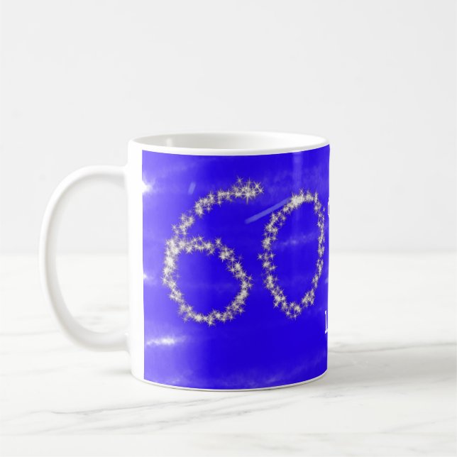 60 och fantastiska födelsedagsblått silver lägger  kaffemugg (Vänster)