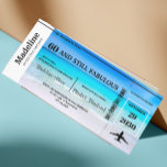 60 och fortfarande barnsdagspass<br><div class="desc">En vacker bild av sjösidan är bakgrunden till denna inbjudan till den tropiska stranden för ombordstigningspassets destination. En inbjudan till anpassningsbar för roligtens mål. Tropiska stranden med akvabblyor och modern text.</div>