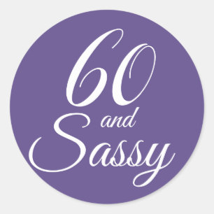 60 och Sassy Typografi 60:e födelsedagen Runt Klistermärke