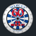 60, så vilken fin citat 60:e födelsedag Dartboard Darttavla<br><div class="desc">60,  så vilken fin citattypografi 60:e födelsedagsskåp. Underbar 60-årsdag för en kvinna eller man med en känsla av humor.  Du kan ändra namn,  datum och ålder.</div>