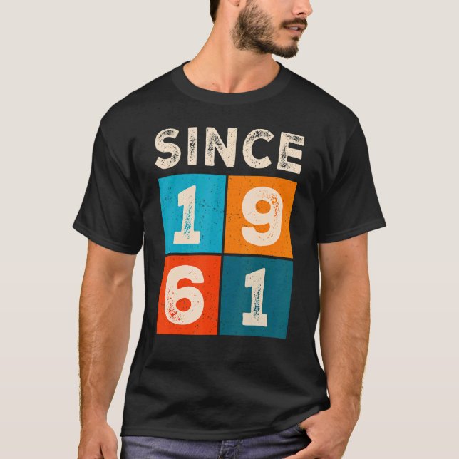61:e födelsedagen sedan 1961 t shirt (Framsida)