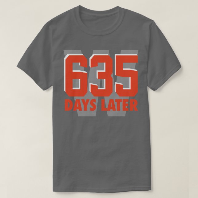 635 dagar senare Orange T Shirt (Design framsida)