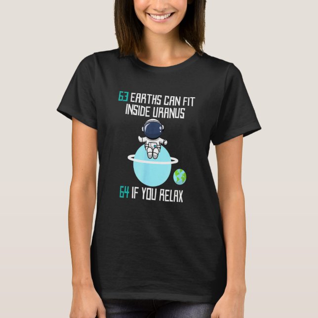 63 Jordar kan passa in i Uranus astronomi Space T Shirt (Framsida)