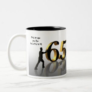 65e Födelsedag mugg 3D text man trycker på 65