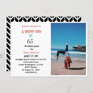 65ens födelsedag En groovy typ av 65-födelsedagsin Inbjudningar