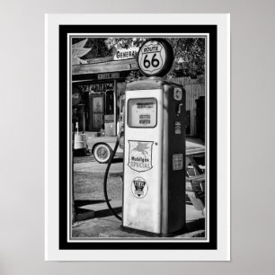 66 B&W-gaspump Foto 12 x 16 Poster