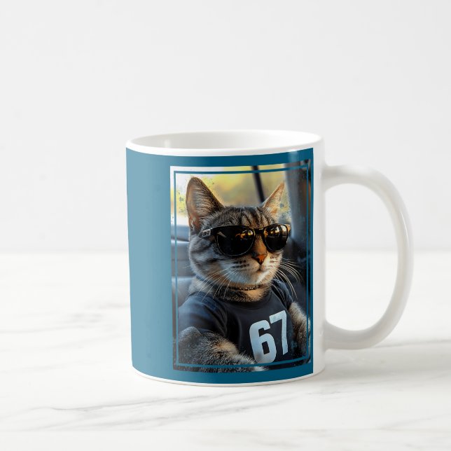 67 And Still Cool Funny Birthday Meme Cat  Kaffemugg (Höger)