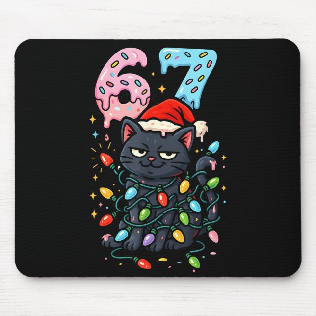 67 Black Cat Christmas Ice Cream Drip Santa Hat Si Musmatta (Framsidan)