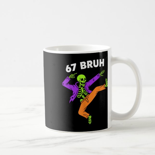 67 Bruh Halloween Dabbing Skelett Meme 6 7 Nummer Kaffemugg (Höger)