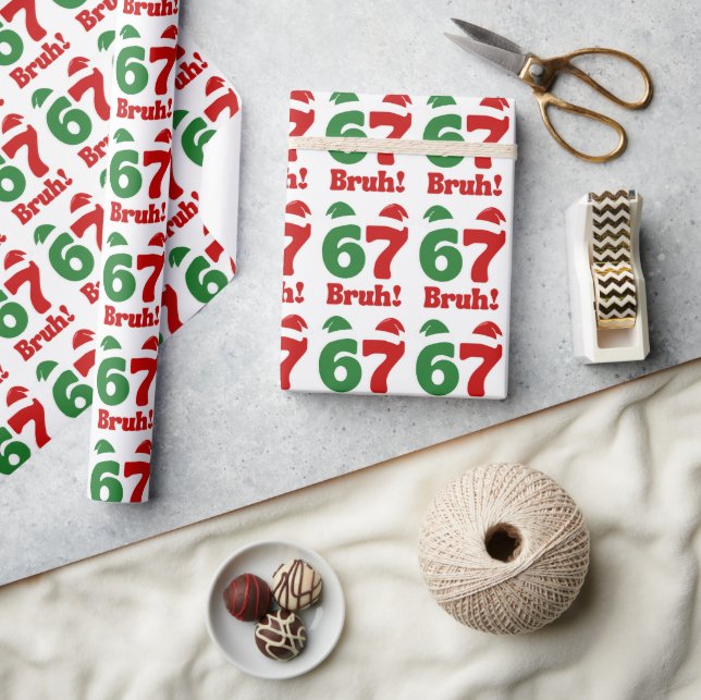 67 Bruh Roligt Jul Röda och Gröna Tomteluvor  Presentpapper (Hantverk)