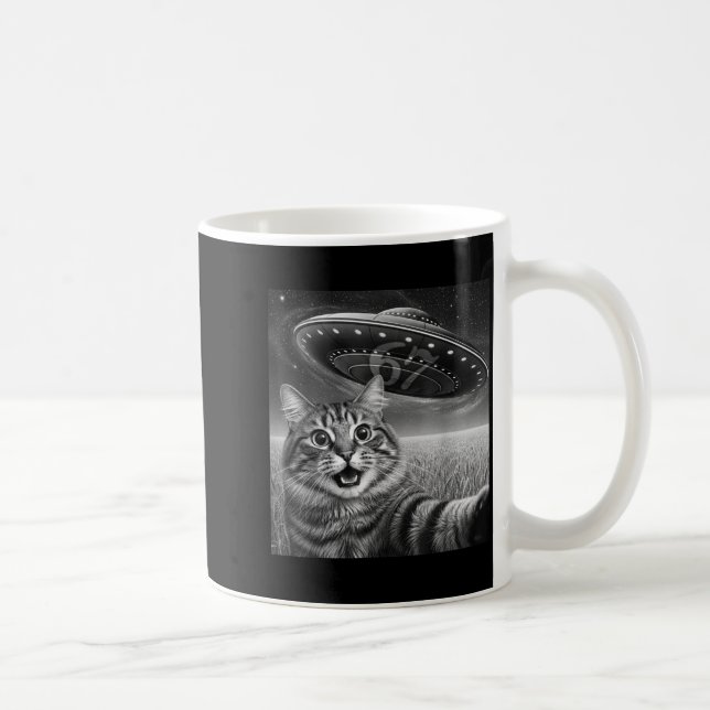67 Cat Selfie With Alien Ufos Funny Cat Six Seven  Kaffemugg (Höger)
