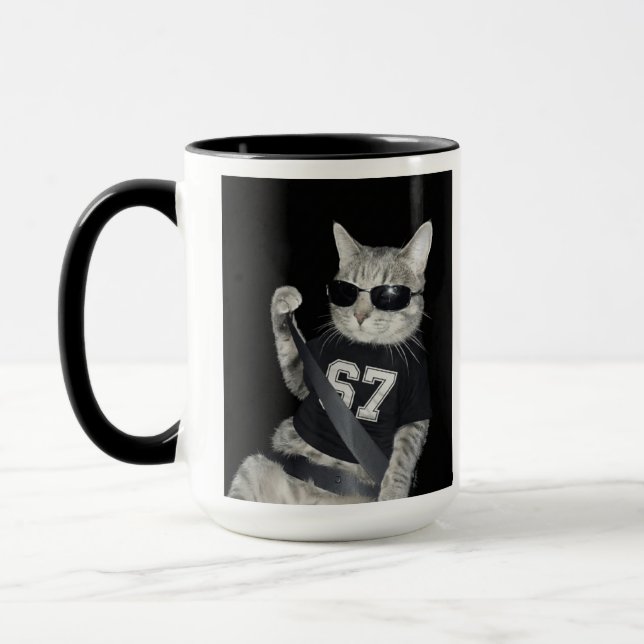 67 Cat Wearing Sunglasses Gen Alpha Funny Six Seve Mugg (Vänster)