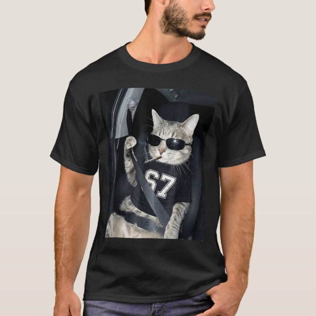 67 Cat Wearing Sungles Gen Alpha Smoking Cat  T Shirt (Framsida)