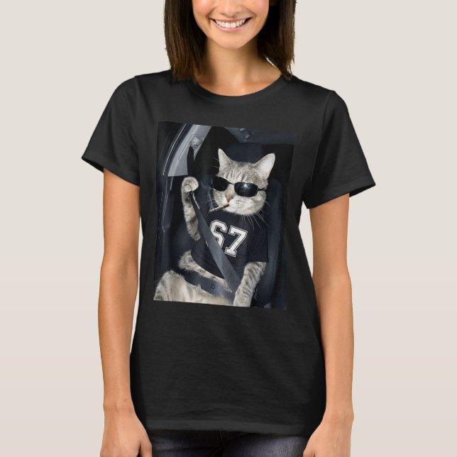 67 Cat Wearing Sungles Gen Alpha Smoking Cat  T Shirt (Framsida)