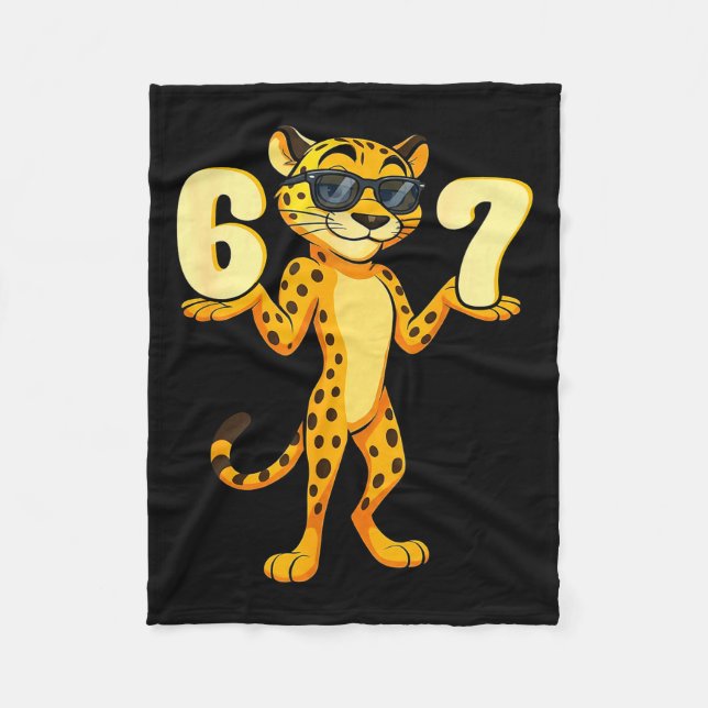 67 Cheetah Meme Six Seven Hands Motion Kids Teens  Fleecefilt (Framsidan)