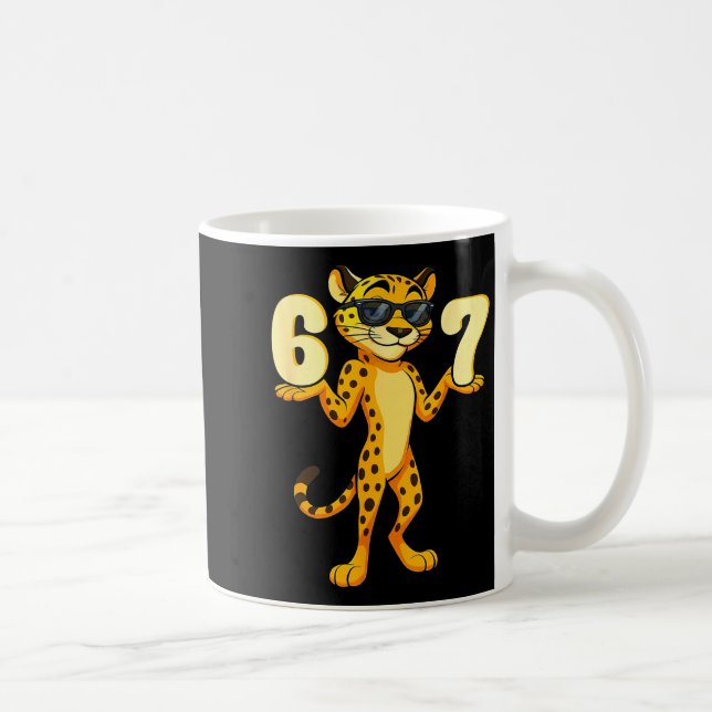 67 Cheetah Meme Six Seven Hands Motion Kids Teens  Kaffemugg (Höger)