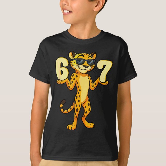 67 Cheetah Meme Six Seven Hands Motion Kids Teens  T Shirt (Framsida)
