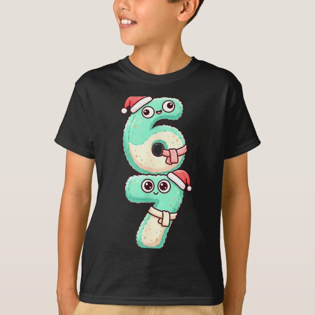 67 Christmas Kawaii Pastel Design  T Shirt (Framsida)