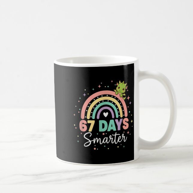 67 dagar smartare Rolig drakregnbåge Barn 67 meme  Kaffemugg (Höger)