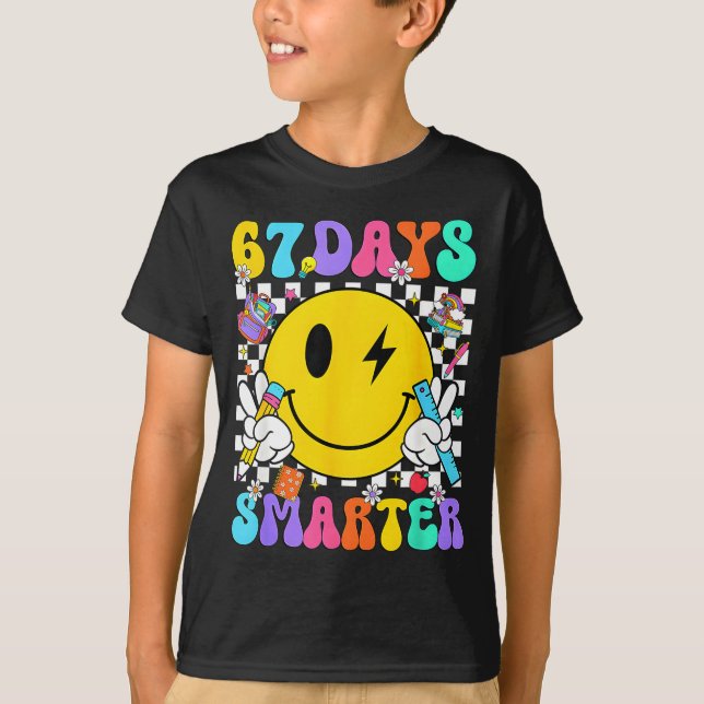 67 Days Of School Smile Face 67 Days Smarter Teach T Shirt (Framsida)
