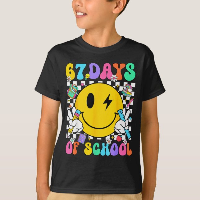 67 Days Of School Smile Face 67 Days Smarter Teach T Shirt (Framsida)