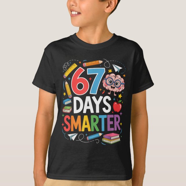 67 Days Smarter 67th Day Of School Teacher Kids Bo T Shirt (Framsida)
