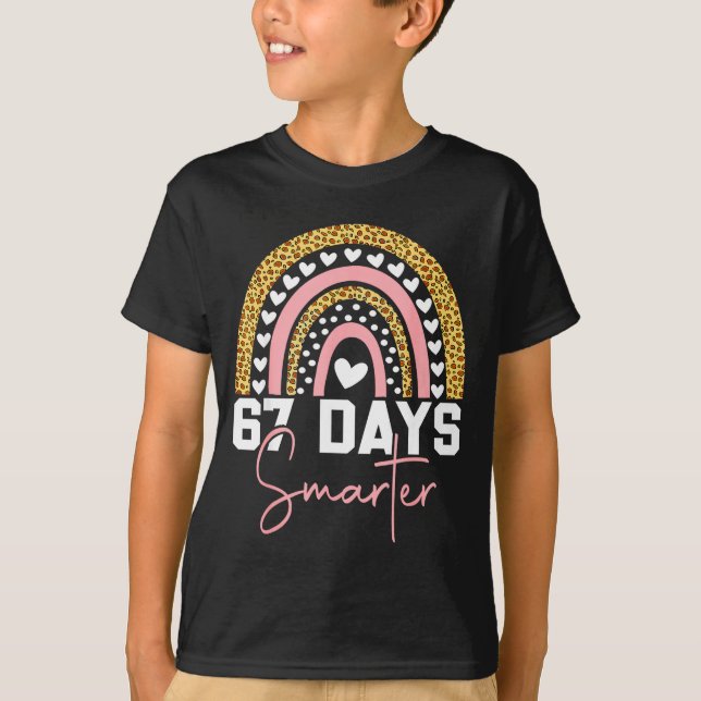 67 Days Smarter Days Of School Survived Rainbow Le T Shirt (Framsida)