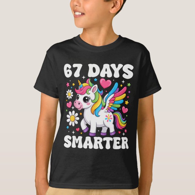 67 Days Smarter Unicorn Girl Kid Teacher 67th Day  T Shirt (Framsida)