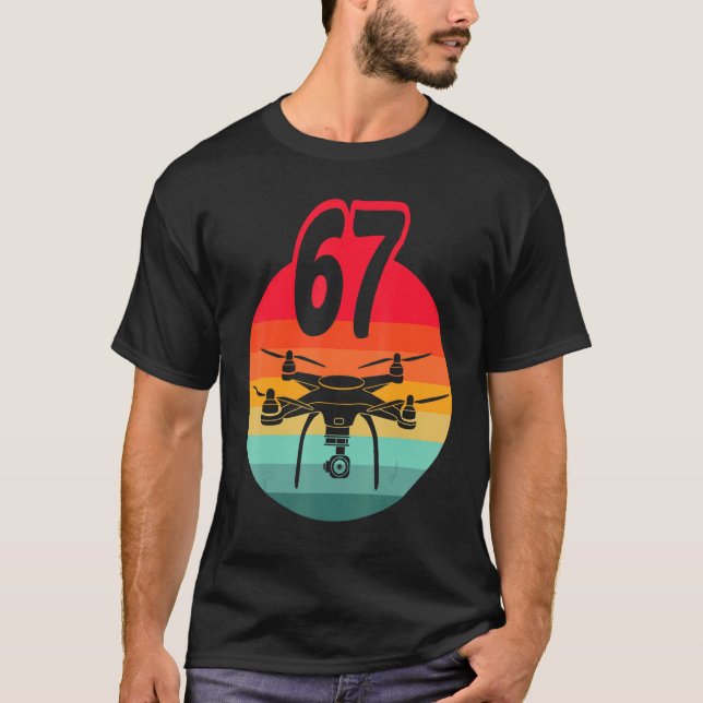 67:e födelsedagen: I Retro Remote Control Drones w T Shirt (Framsida)
